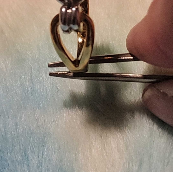 CZ pear shaped, yellow and white gold tone size 9 - Picture 6 of 7